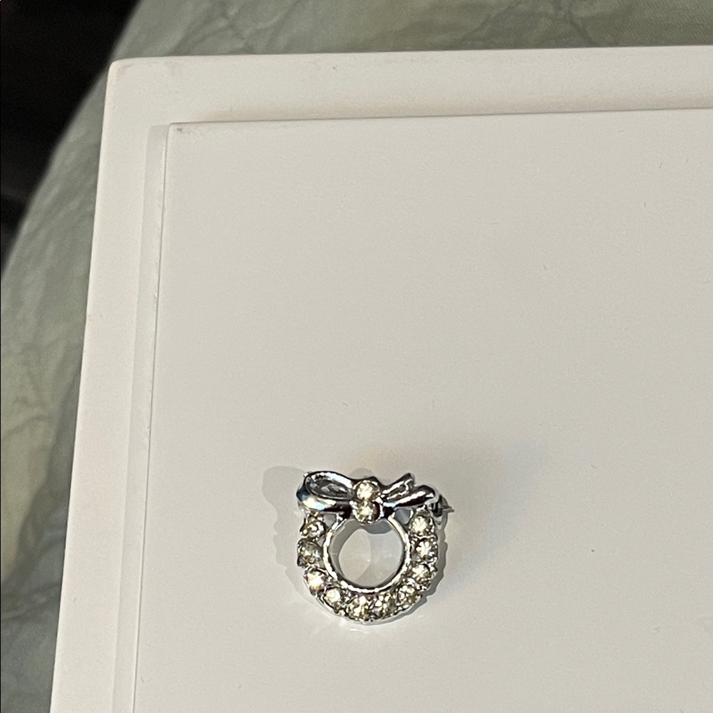 Silver Crystal Wreath brooch with Bow